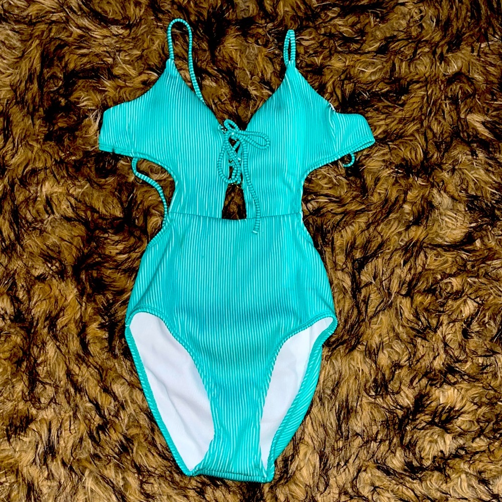 Fashion swim suite😍